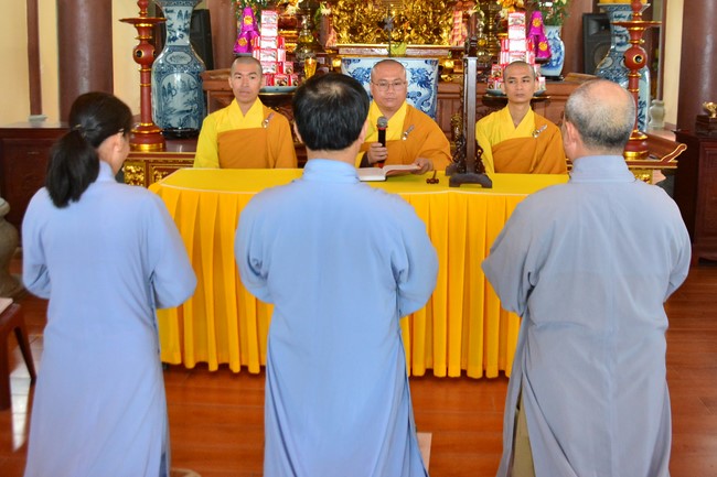 The Eight Precept Retreat  at Tay Khanh pagoda, Thai Binh
